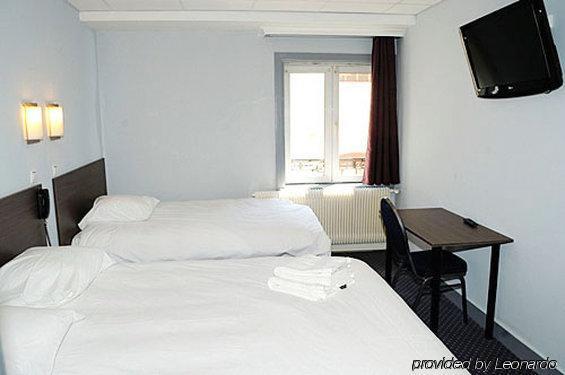 ליון Hotel De Normandie חדר תמונה